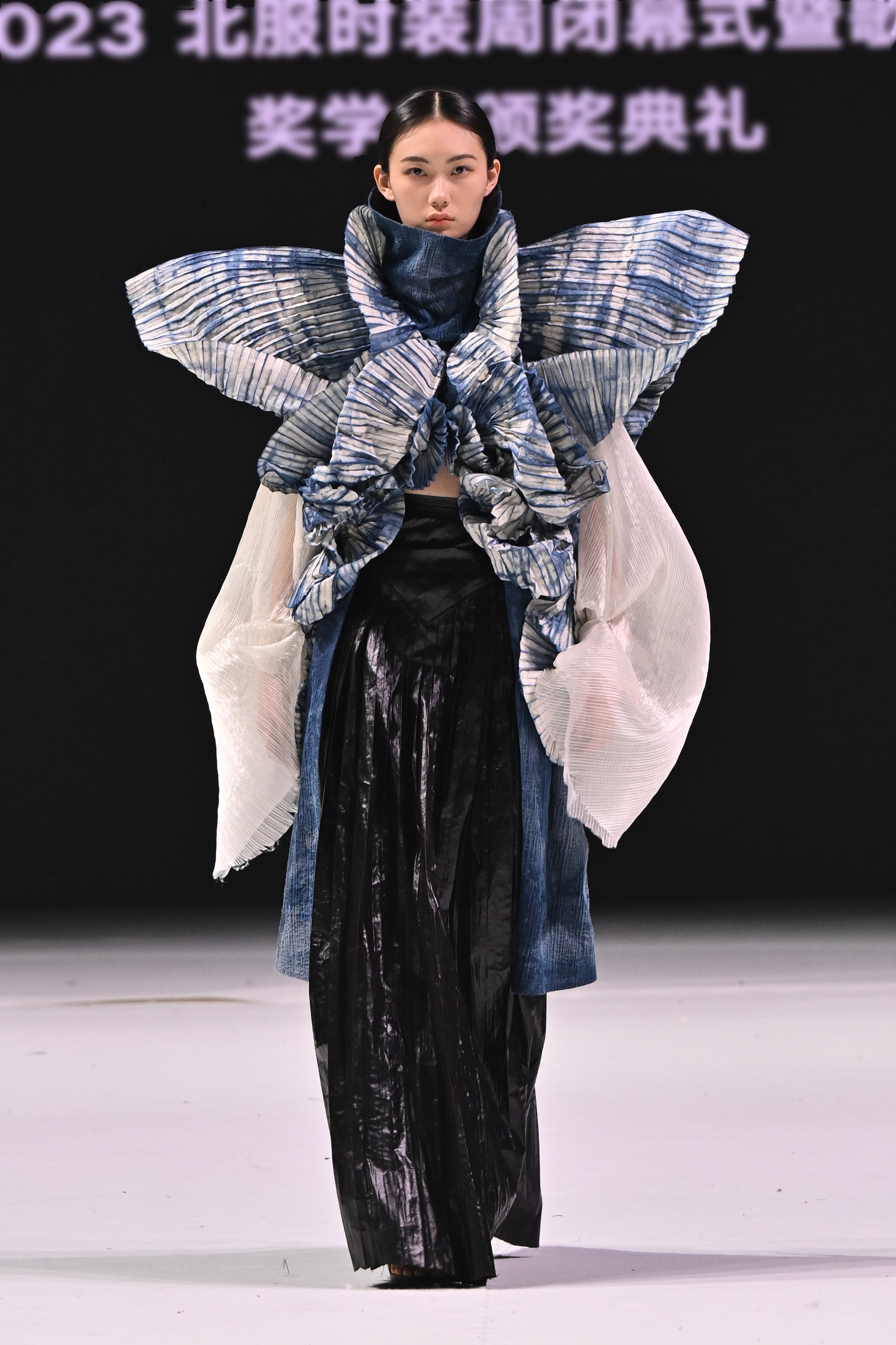 何恬恬 《識途》.jpg