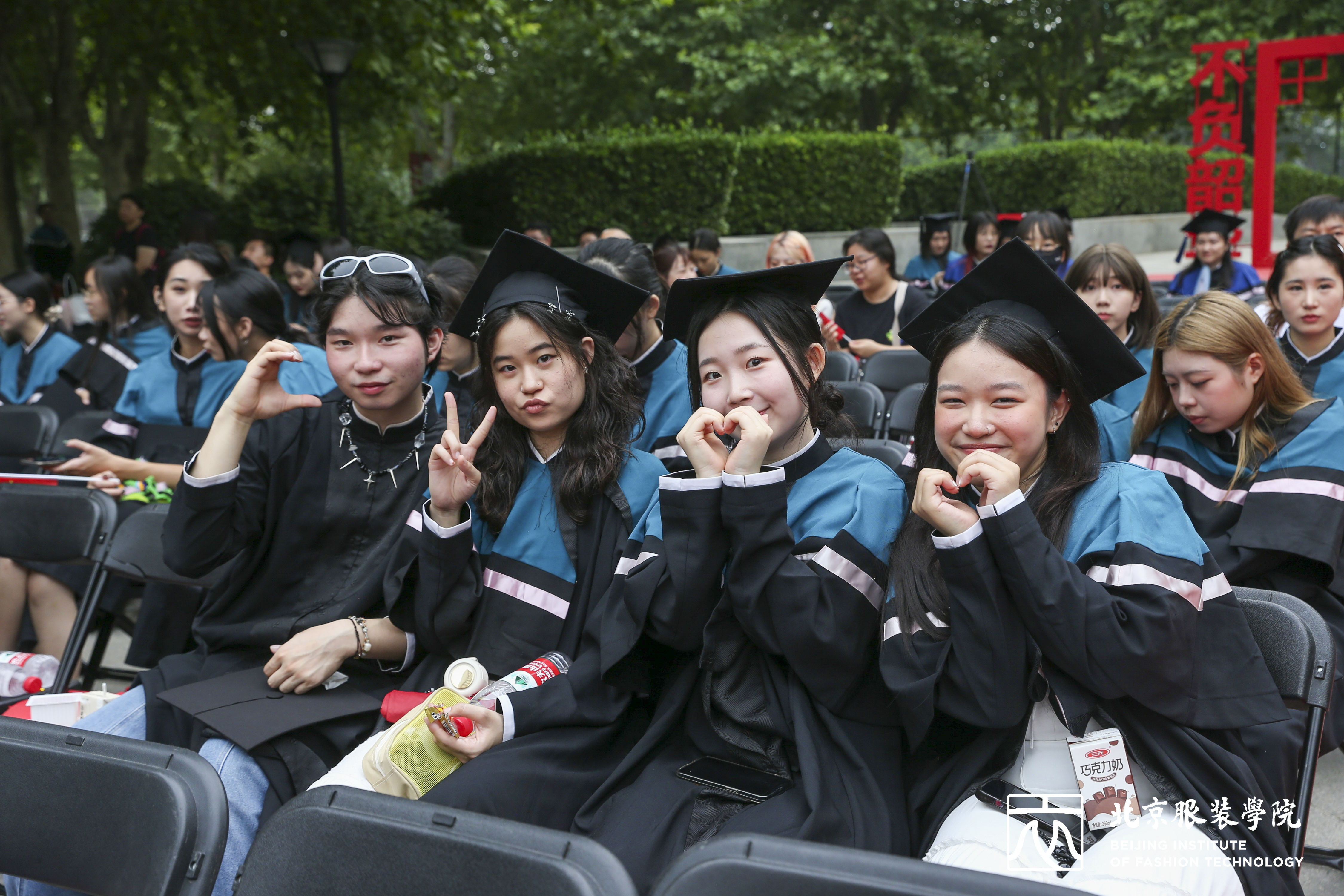畢業現場3.jpg