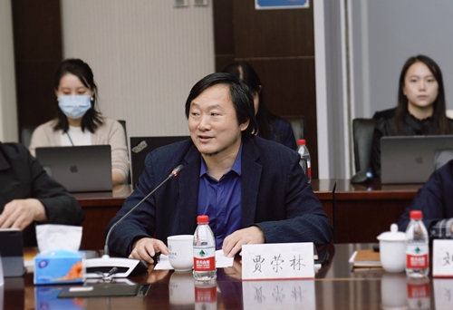 圖2 北京服裝學院賈榮林校長致辭.jpg