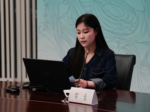 圖13 常青博士研究生發言.jpg