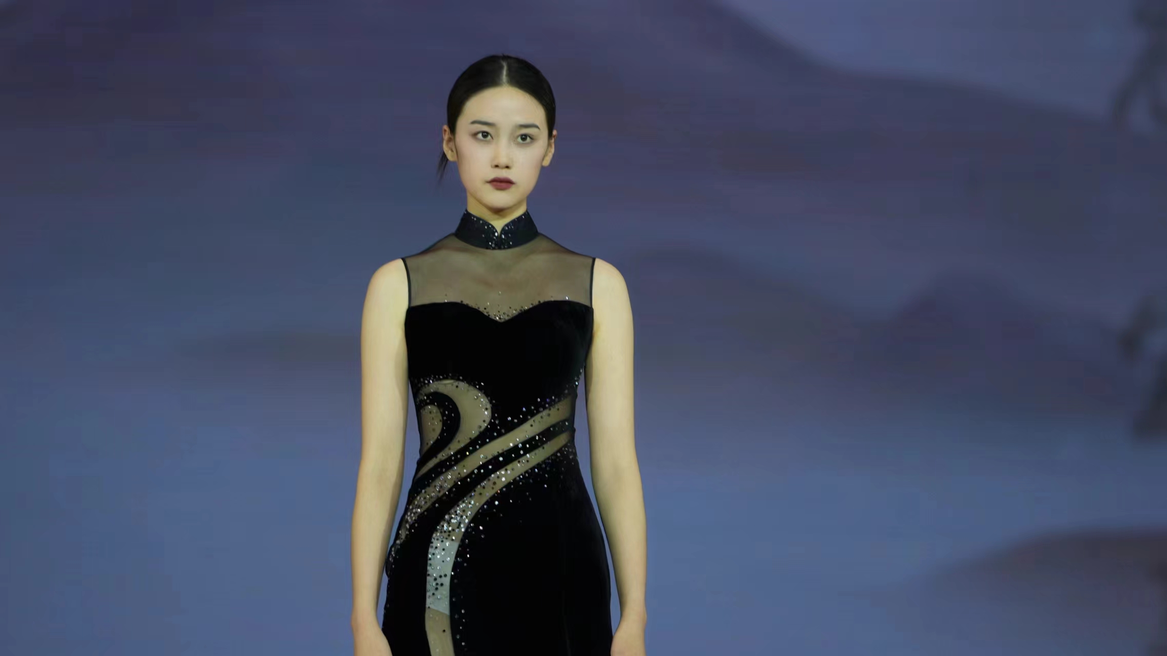 4 楚艷老師高定服裝走秀服裝.jpg