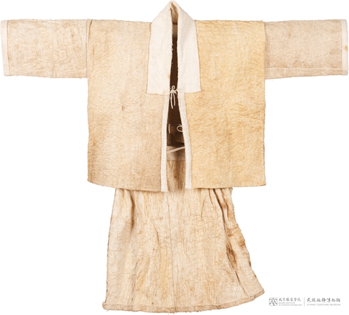 黎族樹皮衣套裝1.jpg